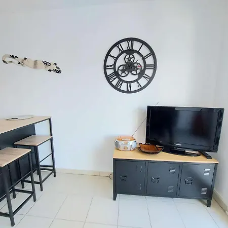 2 Pieces Avec Acces Direct Plage, Piscine Et Terrasse - - Fr-1-326-778 Apartment Marseillan (Herault)