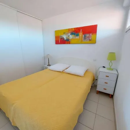 Apartment 2 Pieces Avec Acces Direct Plage, Piscine Et Terrasse - - Fr-1-326-778 *